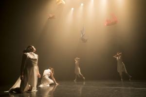 움아트컴퍼니, 한국무용의 현대적인 춤어법•국악 콜라보레이션  ‘동화’ 공연 펼쳐