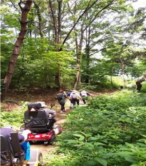 한국산악회, '숲체험 등산아카데미 교육' 프로그램...사회 약자들과 화합하는 기회 제공